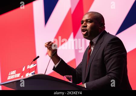 Liverpool UK 27 settembre 2022, DAVID LAMMY Shadow Secretary of state for Foreign, Commonwealth and Development Affairs at Labour Party Liverpool 27 settembre 2022 conferenza .Labour a Liverpool. Liverpool Kings Dock. Liverpool, Regno Unito. Immagine: gary Roberts/worldwidefeatures.com Foto Stock