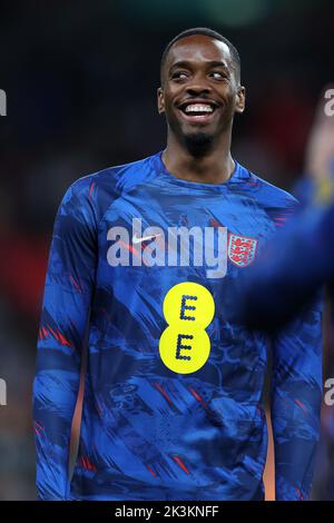 Londra, Regno Unito. 26th Set, 2022. Ivan Toney dell'Inghilterra durante il warm up pre-partita. Inghilterra / Germania, UEFA Nations League International Group C match al Wembley Stadium di Londra lunedì 26th settembre 2022. Solo per uso editoriale. pic di Andrew Orchard/Andrew Orchard SPORTS photography/Alamy Live News Credit: Andrew Orchard SPORTS photography/Alamy Live News Foto Stock