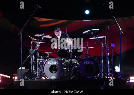 Lars Ulrich di metallica suona durante il Global Citizen Festival a Central Park a New York il 24 settembre 2022. Foto Stock