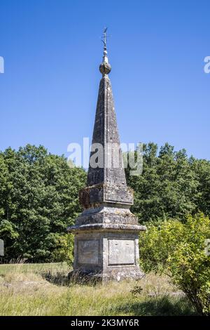 Pyramide de St Quentin, Foret de Loches, Loches, Indre-et-Loire, Francia Foto Stock