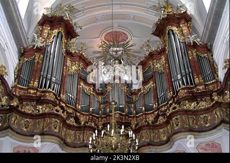 Bardo, Dolny Śląsk, bassa Slesia, Niederschlesien, Polonia, Polen, Polska, Basilica della Visitazione della Beata Vergine Maria - organo a tubo Foto Stock