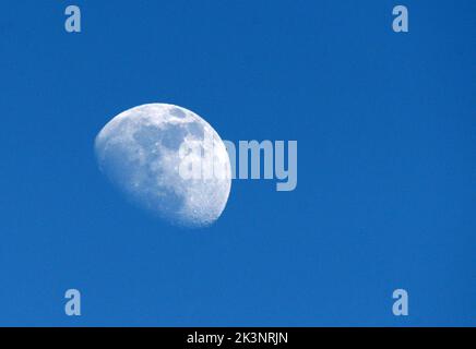 Una vista da primo piano della Luna. Foto Stock