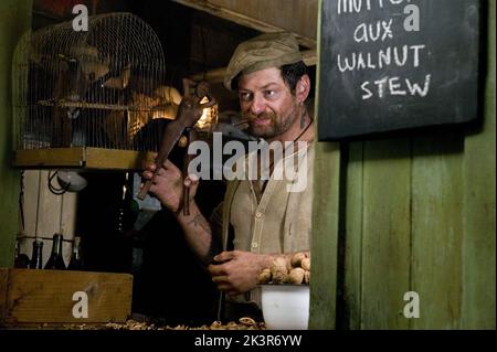 Andy Serkis Film: King Kong (USA/NZ/DE 2005) personaggi: Kong regista: Peter Jackson 05 Dicembre 2005 **ATTENZIONE** questa foto è solo per uso editoriale ed è copyright DI UNIVERSAL e/o del fotografo assegnato dalla Film o dalla Società di produzione e può essere riprodotta solo da pubblicazioni in concomitanza con la promozione del suddetto Film. È richiesto un credito obbligatorio per UNIVERSAL. Il fotografo deve essere accreditato anche quando è noto. Nessun uso commerciale può essere concesso senza l'autorizzazione scritta della Film Company. Foto Stock