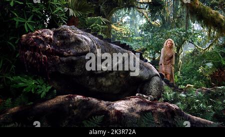 Naomi Watts & Dinosaur Film: King Kong (USA/NZ/DE 2005) personaggi: Ann Darrow & regista: Peter Jackson 05 dicembre 2005 **AVVERTENZA** questa fotografia è solo per uso editoriale ed è copyright di UNIVERSAL e/o del fotografo assegnato dalla Film o dalla Production Company e può essere riprodotta solo da pubblicazioni in concomitanza con la promozione del film di cui sopra. È richiesto un credito obbligatorio a UNIVERSAL. Il fotografo deve essere accreditato anche quando è noto. Nessun uso commerciale può essere concesso senza autorizzazione scritta da parte della Film Company. Foto Stock