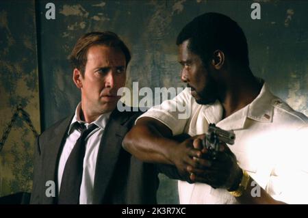 Nicolas Cage & Eamonn Walker Film: Lord of War (USA/FR/DE 2005) personaggi: Yuri Orlov & Andre Baptiste Direttore: Andrew Niccol 16 settembre 2005 **AVVERTENZA** questa fotografia è solo per uso editoriale ed è copyright delle IMMAGINI SONY e/o del fotografo assegnato dalla Film o Production Company e può essere riprodotta solo da pubblicazioni in concomitanza con la promozione del film di cui sopra. È richiesto un credito obbligatorio per LE FOTO SONY. Il fotografo deve essere accreditato anche quando è noto. Nessun uso commerciale può essere concesso senza autorizzazione scritta da parte della Film Company. Foto Stock