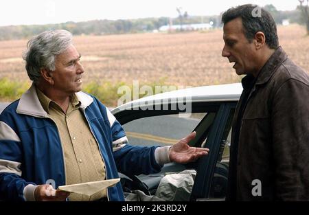 Peter Falk & Paul Reiser Film: The Thing About My Folks (2005) personaggi: Sam Kleinman & ben Kleinman regista: Raymond De Felitta 02 giugno 2005 **AVVERTENZA** questa fotografia è solo per uso editoriale ed è copyright di PRODUZIONI FUORILEGGE e/o del fotografo assegnato dalla Film o dalla Production Company e può essere riprodotta solo da pubblicazioni in concomitanza con la promozione del film di cui sopra. È richiesto un credito obbligatorio per METTERE FUORI LEGGE LE PRODUZIONI. Il fotografo deve essere accreditato anche quando è noto. Nessun uso commerciale può essere concesso senza autorizzazione scritta da parte della Film Company. Foto Stock