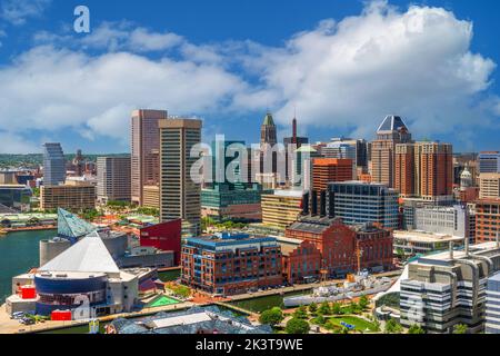 Baltimora, Maryland, USA Skyline sul Porto interno nel pomeriggio. Foto Stock