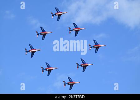 La nazionale francese del jet team ''la patrouille de France'' ha tenuto uno spettacolo sull'ex base aerea francasale, vicino a Tolosa. Foto Stock
