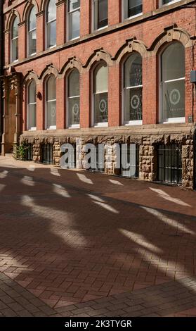 Edificio con luce solare a Broadway, Lace Market District, Nottingham Foto Stock