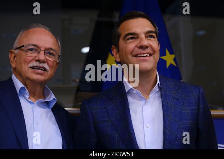 Bruxelles, Belgio. 28th Set, 2022. I membri del Parlamento europeo e greco partecipano alla celebrazione del Centenario della nascita di Manolis Glezos al Parlamento europeo, a Bruxelles, il 28 settembre 2022. Credit: ALEXANDROS MICHAILIDIS/Alamy Live News Foto Stock