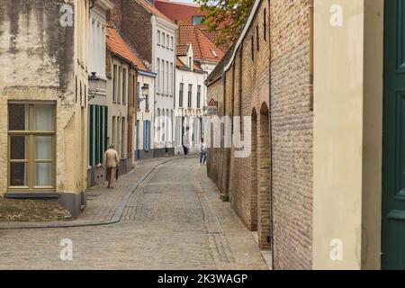 Bruges, Belgio - 18 agosto 2018: Vista degli edifici storici di Bruges, la capitale e la città più grande della provincia delle Fiandre Occidentali. Foto Stock