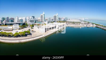 Riprese aeree del Parco delle Nazioni a Lisbona (Parque das Nações) Foto Stock