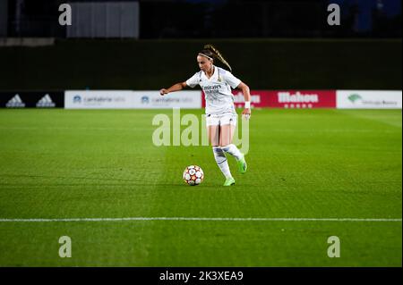 Madrid, Madrid, Spagna. 28th Set, 2022. Athenea del Castillo (22) in azione durante la partita di calcio tra.Real Madrid e Rosenborg celebrato a Madrid, Spagna allo stadio Alfredo di Stefano mercoledì 28 settembre 2022 valido per la UEFA WomenÃs Champions League (Credit Image: © Alberto Gardin/ZUMA Press Wire) Credit: ZUMA Press, Inc./Alamy Live News Foto Stock