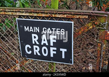 Main Gates, RAF Croft, Warrington, Cheshire, Inghilterra, REGNO UNITO Foto Stock