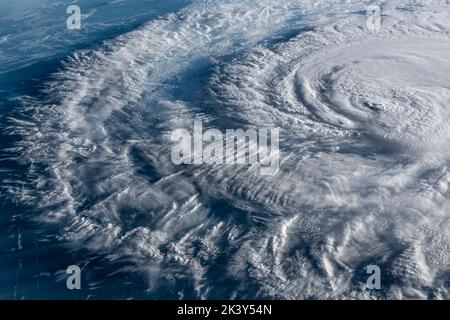 Hurricane Florence dalla Stazione spaziale Internazionale mentre stava facendo un approdo vicino a Wrightsville Beach, North Carolina, il 14 settembre 2018. Foto Stock