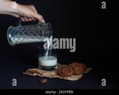 Biscotti con cacao e pezzi di cioccolato Foto Stock