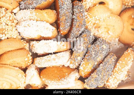 Diversi tipi di dolci vista dall'alto. Biscotti saporiti Foto Stock