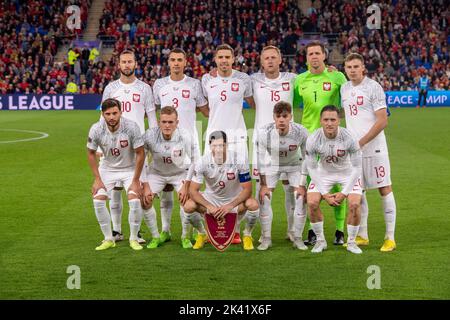 CARDIFF, GALLES - SETTEMBRE 25: Pre partita squadra Polonia foto: Dall'alto a sinistra: Grzegorz Krychowiak, Jakub Kiwior, Jan Bednarek, Kamil Glik, Wojciech Szcze Foto Stock