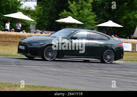 BMW Alpina B4, First Glance, un'opportunità per vedere nuovi modelli e veicoli concept di costruttori nuovi e affermati, coprendo le auto cittadine ad esoti Foto Stock