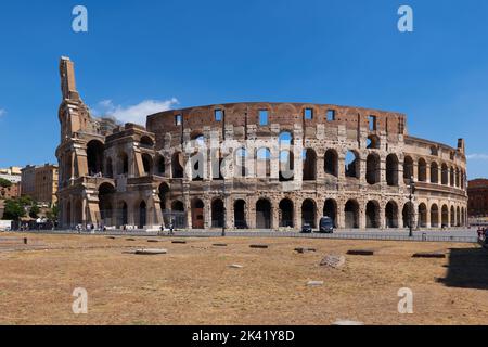 Colosseo nella città di Roma, Lazio, Italia, antico Anfiteatro Flavio e stadio dei gladiatori. Foto Stock
