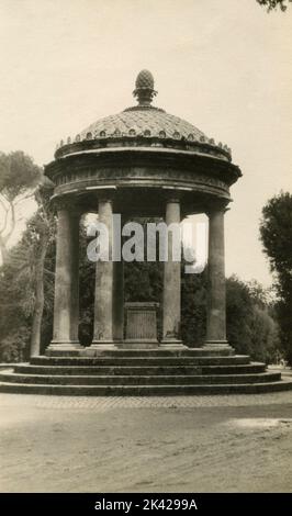 Veduta del Tempio di Diana nel parco di Villa Borghese, Roma, Italia 1925 Foto Stock