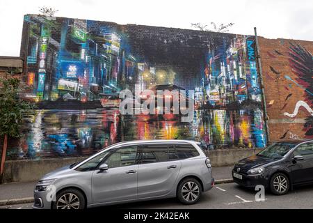 Murale, 'Blurry Eyed' di Dan Kitchener per la notte della Cultura 2016, Talbot Street, Cathedral Quarter, Belfast, Irlanda del Nord, REGNO UNITO Foto Stock