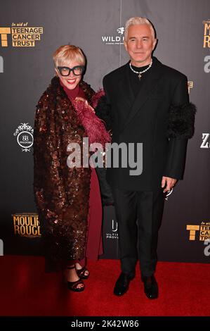 Londra, UK, 29/09/2022, Catherine Martin e Baz Luhrmann Arriver al Moulin Rouge! Il gala musicale in aiuto del Teenage Cancer Trust al Piccadilly Theatre, Londra, Regno Unito. Giovedì 29 settembre Foto Stock