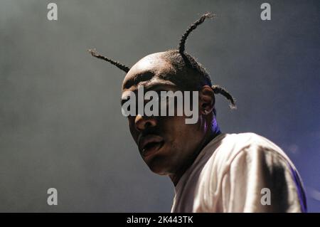 Il rapper Coolio, vincitore del Grammy Award, si esibisce lunedì 5 ottobre 2009 presso il club 527 Main di Murfreesboro, Rutherford County, Tennessee, USA. Nato Artis Leon Ivey Jr., Coolio è forse meglio conosciuto per i suoi successi di metà 1990s 'Gangstaa's Paradise' e 'Fantastic Voyage', vincendo il Grammy 1996 per il miglior Rap solo Performance e il MTV Video Music Award 1996 per 'Gangstaa's Paradise' e incoronato artista preferito Rap/Hip-Hop ai 1996 American Music Awards. (Apex MediaWire Foto di Billy Suratt) Foto Stock