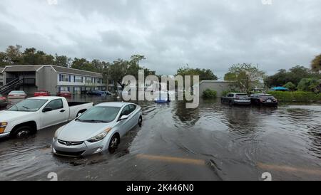 Orlando, 29 2022 settembre - alluvione uragano Ian vittima quartiere Foto Stock