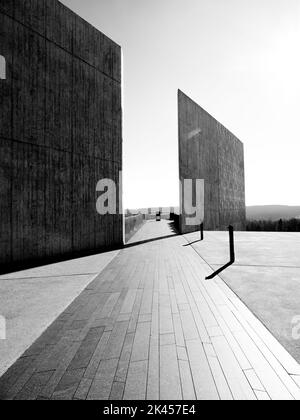 Un'immagine in scala di grigi dell'edificio del Flight 93 National Memorial Foto Stock