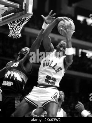 Michael Jordan, superstar dell'NBA dei Chicago Bulls Foto Stock