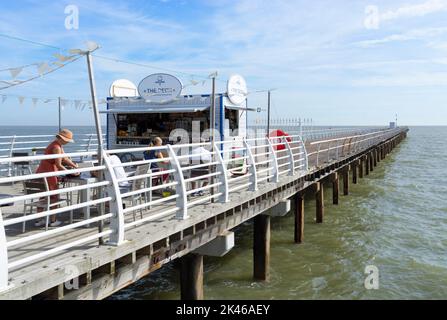 The Deck Felixstowe Pier caffè e fast food Felixstowe Pier Suffolk Inghilterra UK GB Europa Foto Stock