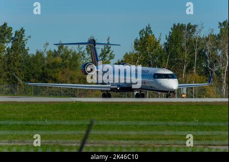 Air Canada Jazz Airlines all'aeroporto McDonald Cartier di Ottawa, Ontario, Canada Foto Stock