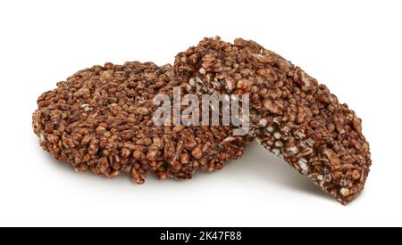 biscotti amaranth con carruba isolato su sfondo bianco con profondità di campo piena. Cibo sano Foto Stock