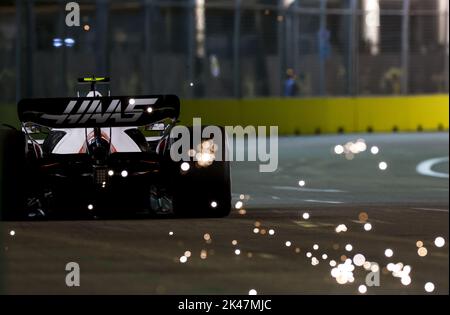 Singapore. 30th Set, 2022. 47 SCHUMACHER Mick (ger), Haas F1 Team VF-22 Ferrari, azione durante il Gran Premio di Singapore della Formula 1 Singapore Airlines 2022, 17th° round del Campionato del mondo FIA di Formula uno 2022 dal 30 settembre al 02 ottobre 2022 sul circuito di Marina Bay Street, a Singapore - Foto: DPPI/DPPI/LiveMedia Credit: Agenzia indipendente per le foto/Alamy Live News Foto Stock