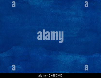 Acquerello blu sfondo texture pittura. Fondo liquido di colore blu scuro dipinto a mano. Macchie sulla carta Foto Stock