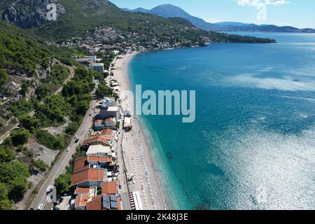 Sutomore, Montenegro. Come visto da Drone. Foto Stock