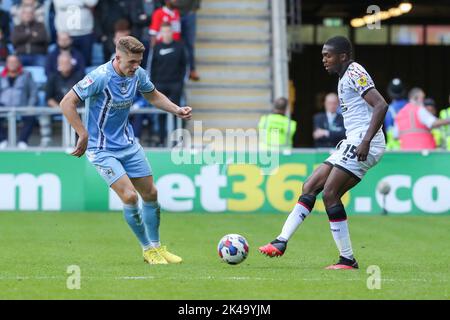 Coventry, Regno Unito. 1st ottobre 2022Middlesbrough Anfernee Dijksteel durante la seconda metà della partita del Campionato Sky Bet tra Coventry City e Middlesbrough presso la Coventry Building Society Arena, Coventry, sabato 1st ottobre 2022. (Credit: John Cripps | MI News) Credit: MI News & Sport /Alamy Live News Foto Stock