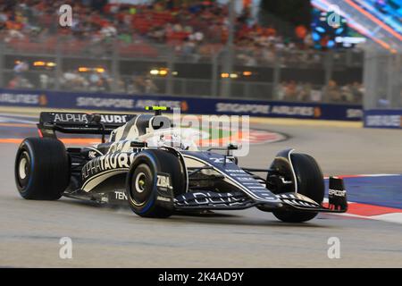 Singapore. 1st 2022 ottobre ; Marina Bay, Singapore, Gran Premio FIA di Formula 1: Giornata di qualificazione: Scuderia AlphaTauri, Yuki Tsunoda Credit: Action Plus Sports Images/Alamy Live News Foto Stock