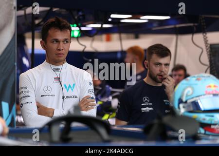 Singapore. 1st 2022 ottobre ; Marina Bay, Singapore, Gran Premio FIA Formula 1: Giornata di qualificazione: Williams Racing, Alex Albon Credit: Action Plus Sports Images/Alamy Live News Foto Stock