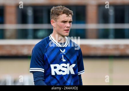 Swansea, Galles. 1 ottobre 2022. Harvey Kedwell di Charlton Athletic durante la partita della Professional Development League tra Swansea City Under 18 e Charlton Athletic Under 18 alla Swansea City Academy di Swansea, Galles, Regno Unito, il 1 ottobre 2022. Credit: Duncan Thomas/Majestic Media. Credit: Majestic Media Ltd/Alamy Live News Foto Stock