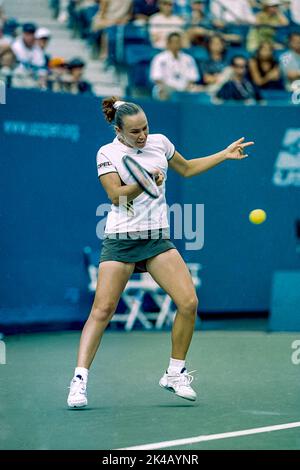 Martina Hingis (sui) in gara al US Open Tennis 1999 Foto Stock