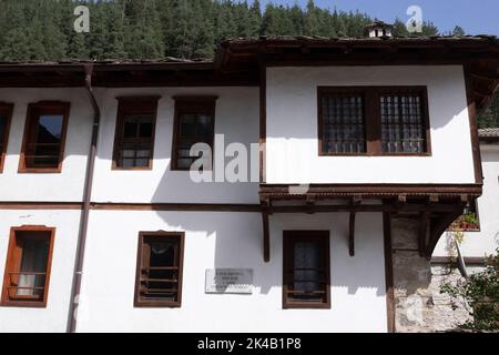 Shiroka Laka è un paese situato nel sud della Bulgaria, situata nel comune di Smolyan, Smolyan provincia. Foto Stock