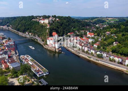 Sinistra città vecchia di Passau, Danubio con Marienbruecke, centro sopra veste Oberhaus, sotto veste Niederhaus, Ilz, foce dell'Ilz, destra Ilzstadt, aereo Foto Stock