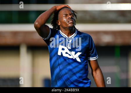 Swansea, Galles. 1 ottobre 2022. Nathan Asiimwe di Charlton Athletic durante il gioco della Professional Development League tra Swansea City Under 18 e Charlton Athletic Under 18 alla Swansea City Academy di Swansea, Galles, Regno Unito, il 1 ottobre 2022. Credit: Duncan Thomas/Majestic Media. Credit: Majestic Media Ltd/Alamy Live News Foto Stock