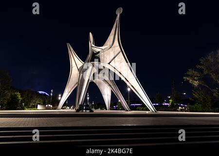 L'Homme (l'uomo) da Alexander Calder, Montreal, Quebec, Canada. Foto Stock