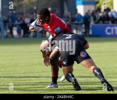 Kini Murimurivalu #11 di Leicester Tigers affrontato da Jamie George #2 di Saracens durante la partita della Gallagher Premiership Saracens vs Leicester Tigers allo StoneX Stadium, Londra, Regno Unito, 1st ottobre 2022 (Foto di Richard Washbrooke/News Images) Foto Stock