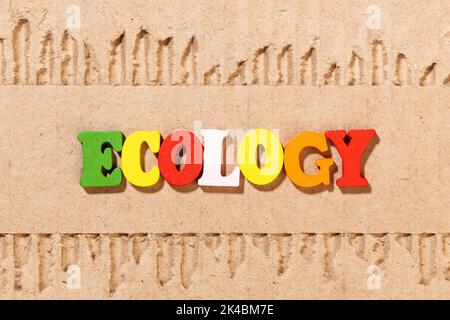 Parola ecologica - Iscrizione con lettere a colori su cartone Foto Stock