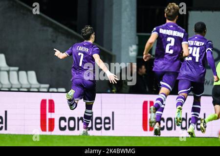 Il Thibo Baeten di Beerschot festeggia dopo aver segnato la partita di calcio tra Beerschot VA e KMSK Deinze, sabato 01 ottobre 2022 ad Anversa, il 7° giorno della prima divisione del campionato belga 'Challenger Pro League' del 2022-2023. BELGA FOTO TOM GOYVAERTS Foto Stock