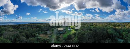 Camp Hero state Park e la struttura radar semi-automatica Ground Environment (SAAGE), ora smantellata a Montauk, Long Island. Foto Stock